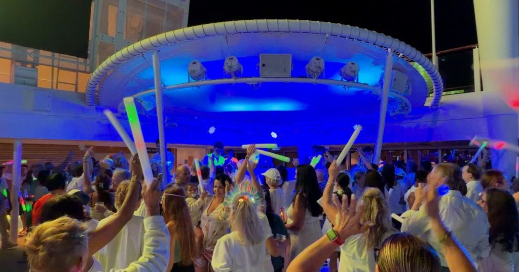 Norwegian Cruise Line Packing Guide - Glow Party